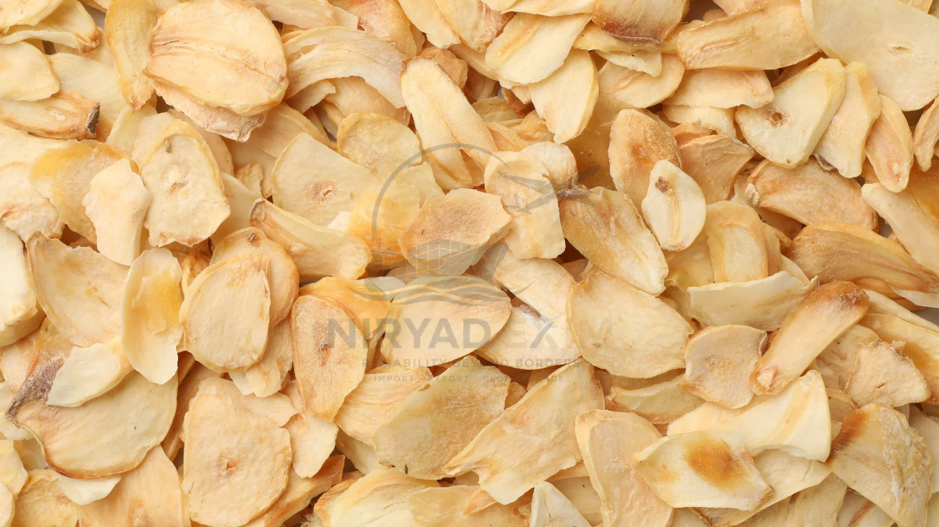 Premium Dehydrated Garlic Flakes Exporter from India